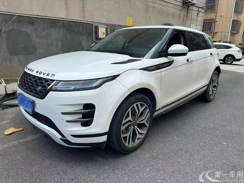 【青岛二手路虎揽胜极光】路虎揽胜极光 L 2022款 2.0T 自动 R-Dynamic豪华版249PS