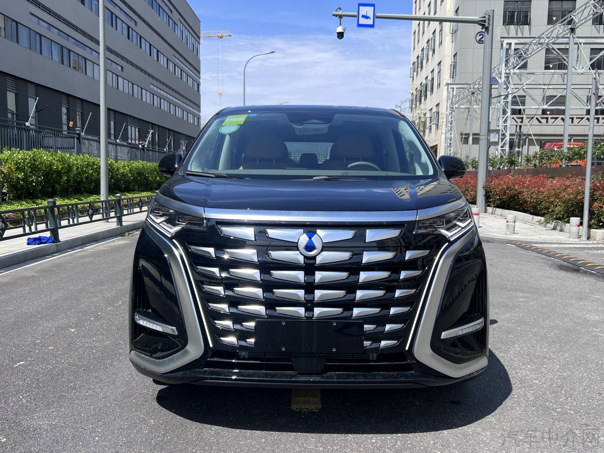 腾势D9 DM二手车 二手i 2024款 1.5T 自动 980旗舰型 价格0万