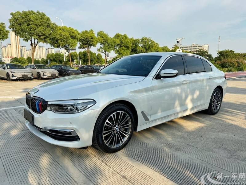 宝马5系 530Li 2019款 2.0T 自动 汽油 尊享型豪华套装 (国Ⅴ) 