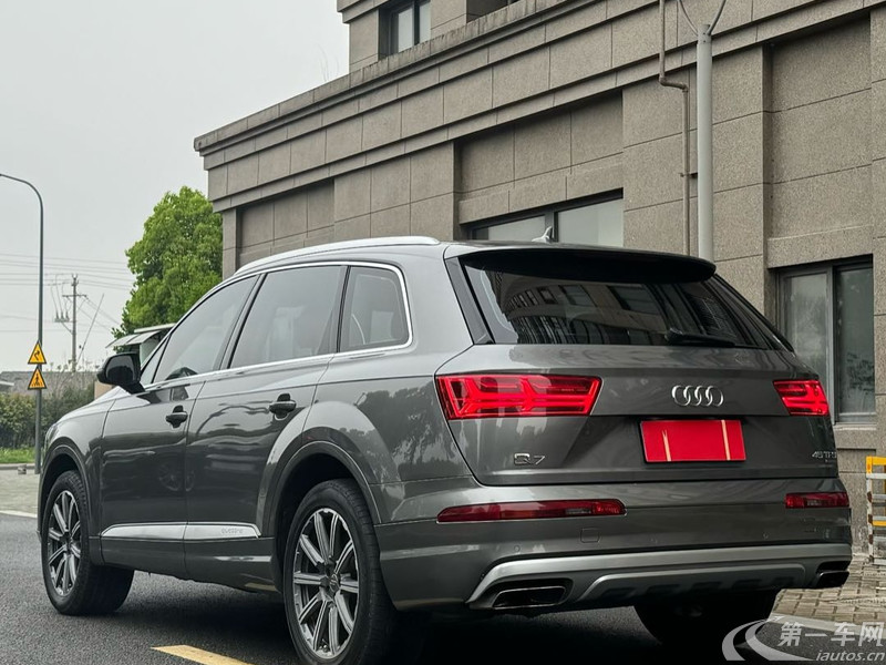 奥迪Q7 35 [进口] 2014款 3.0T 自动 专享型 