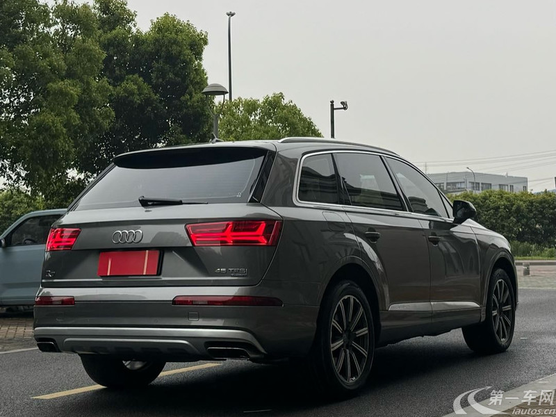 奥迪Q7 35 [进口] 2014款 3.0T 自动 专享型 