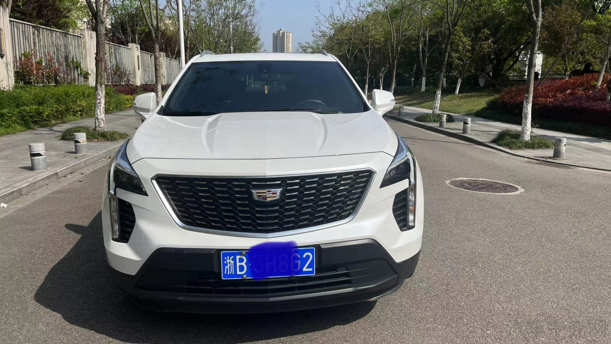 凯迪拉克XT4 2021款 2.0T 自动 28T铂金运动版 价格0万