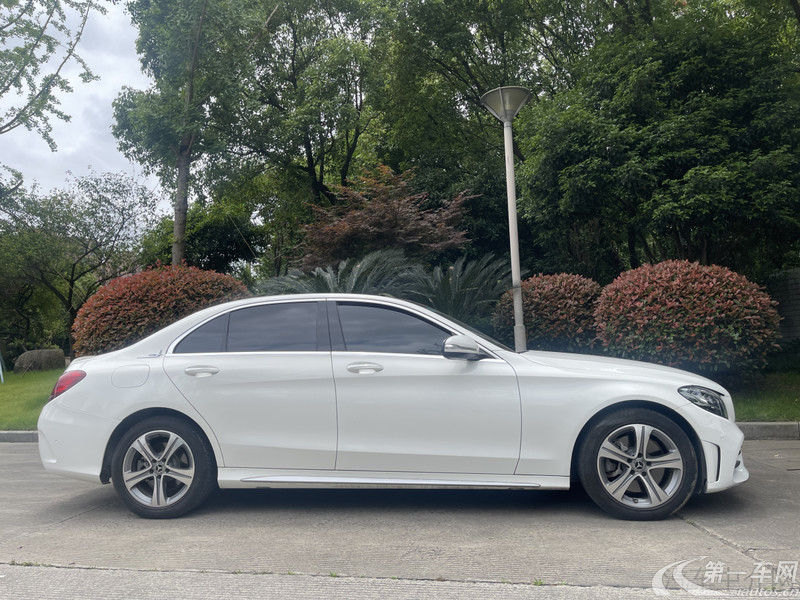 奔驰C级 C260 2019款 1.5T 自动 运动版 (国Ⅵ) 