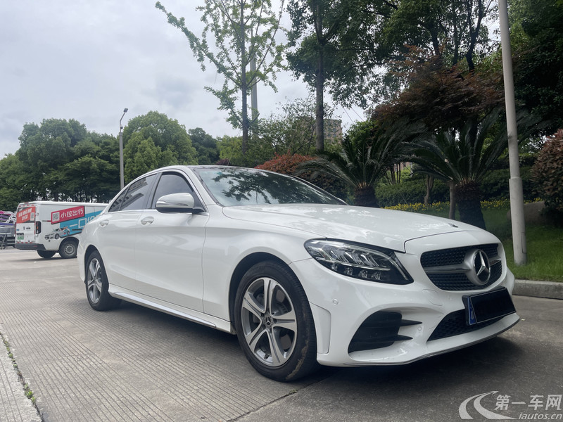 奔驰C级 C260 2019款 1.5T 自动 运动版 (国Ⅵ) 