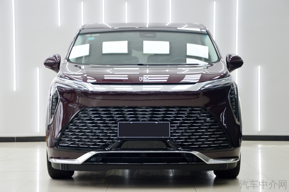 别克GL8 2023款 2.0T 自动 4座 改款尊礼版 价格0万