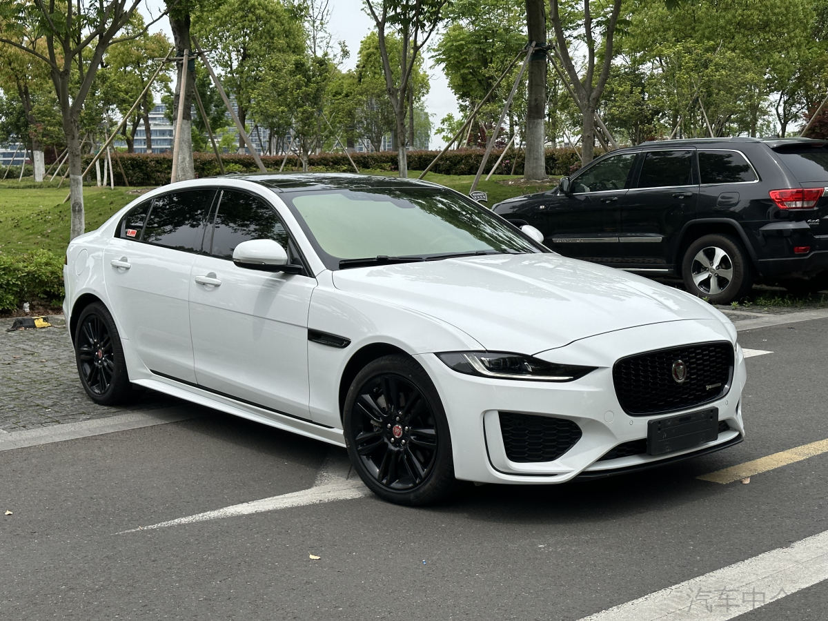 捷豹XEL 2021款 2.0T 自动 后驱 250PS耀黑运动版 价格0万 