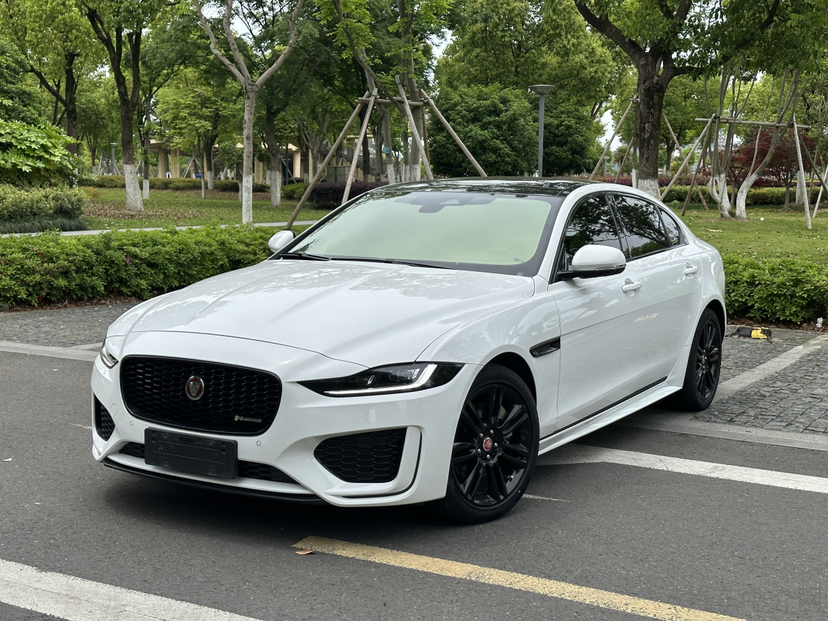 捷豹XEL 2021款 2.0T 自动 后驱 250PS耀黑运动版 价格0万