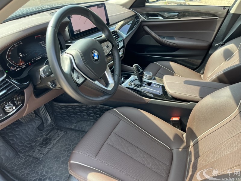 宝马5系 525Li 2021款 2.0T 自动 汽油 豪华套装 (国Ⅵ) 