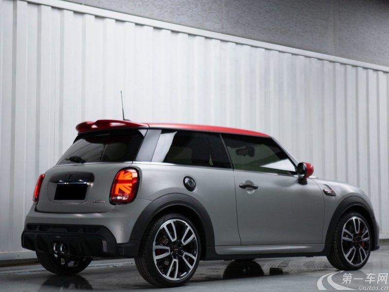 迷你Cooper JCW [进口] 2023款 2.0T 自动 改款ALL-IN 