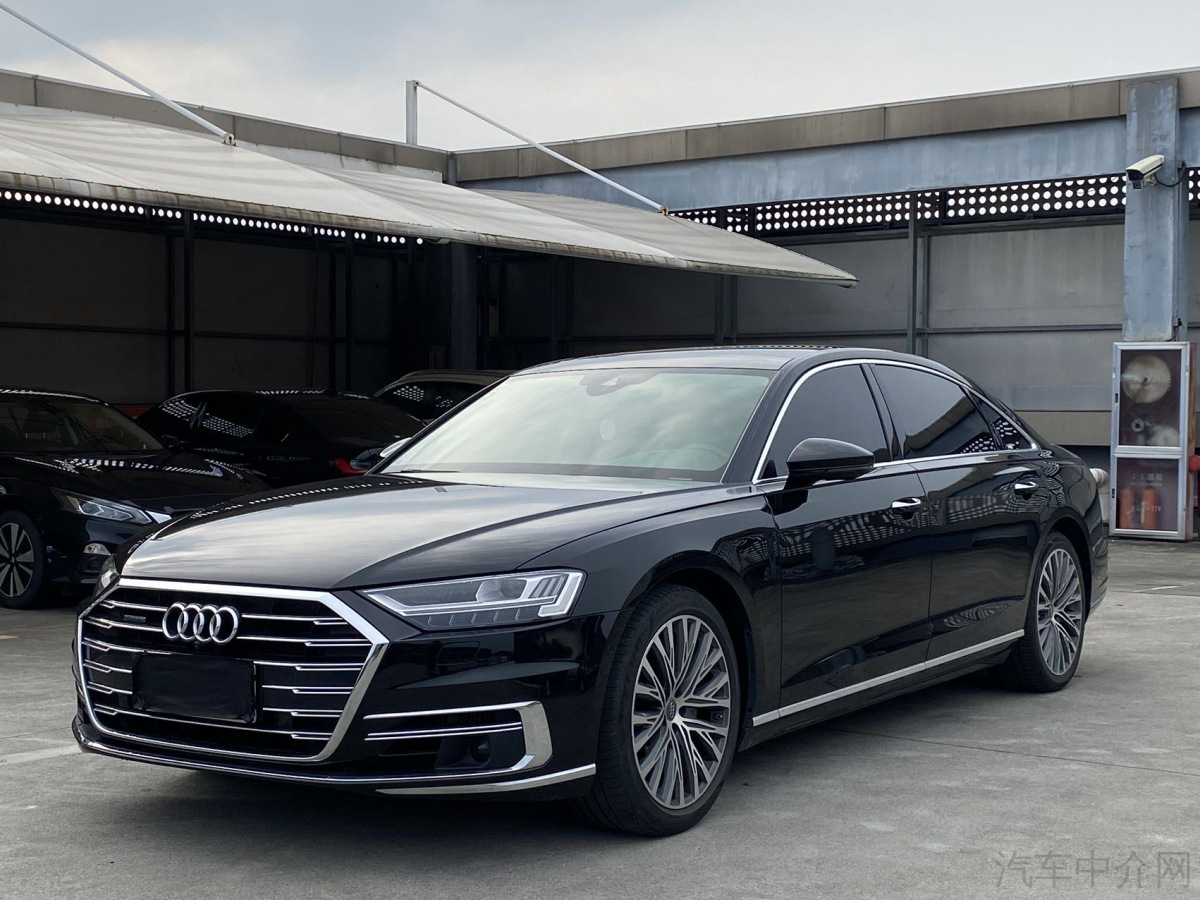 奥迪A8L 55 [进口] 2021款 3.0T 自动 汽油 豪华型 价格0万 