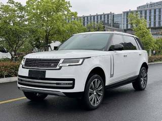 路虎揽胜 3.0T 400PS盛世七座加长版 