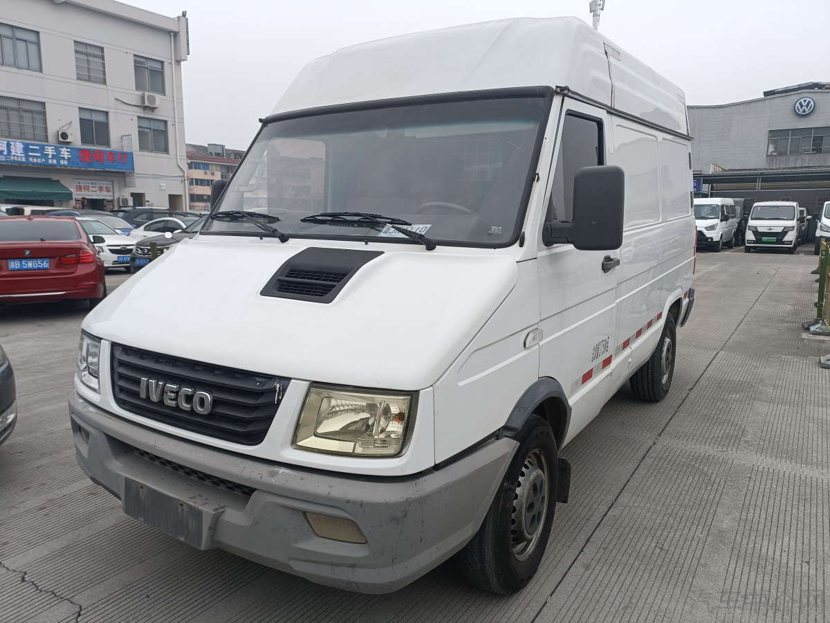依维柯依维柯 2019款 2.5T 手动 流动服务车 价格0万