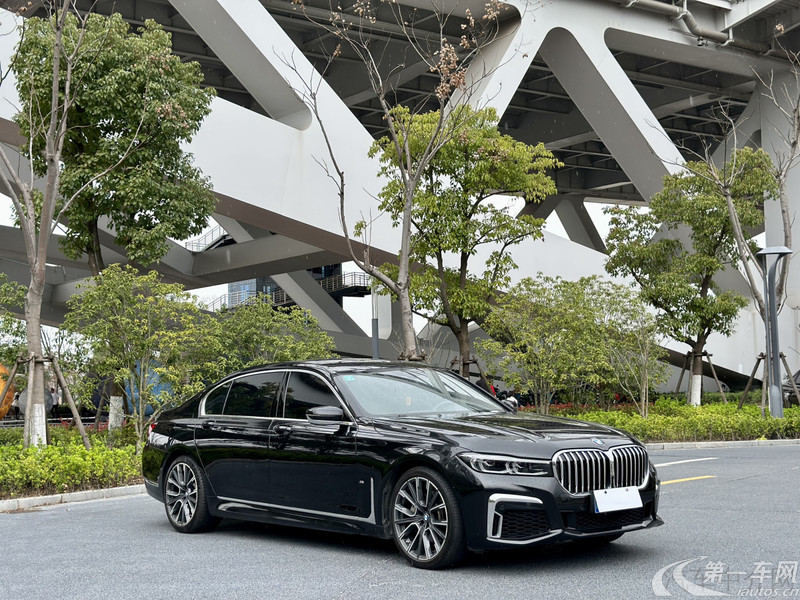 宝马7系 740Li [进口] 2019款 3.0T 自动 汽油 领先型M运动套装 