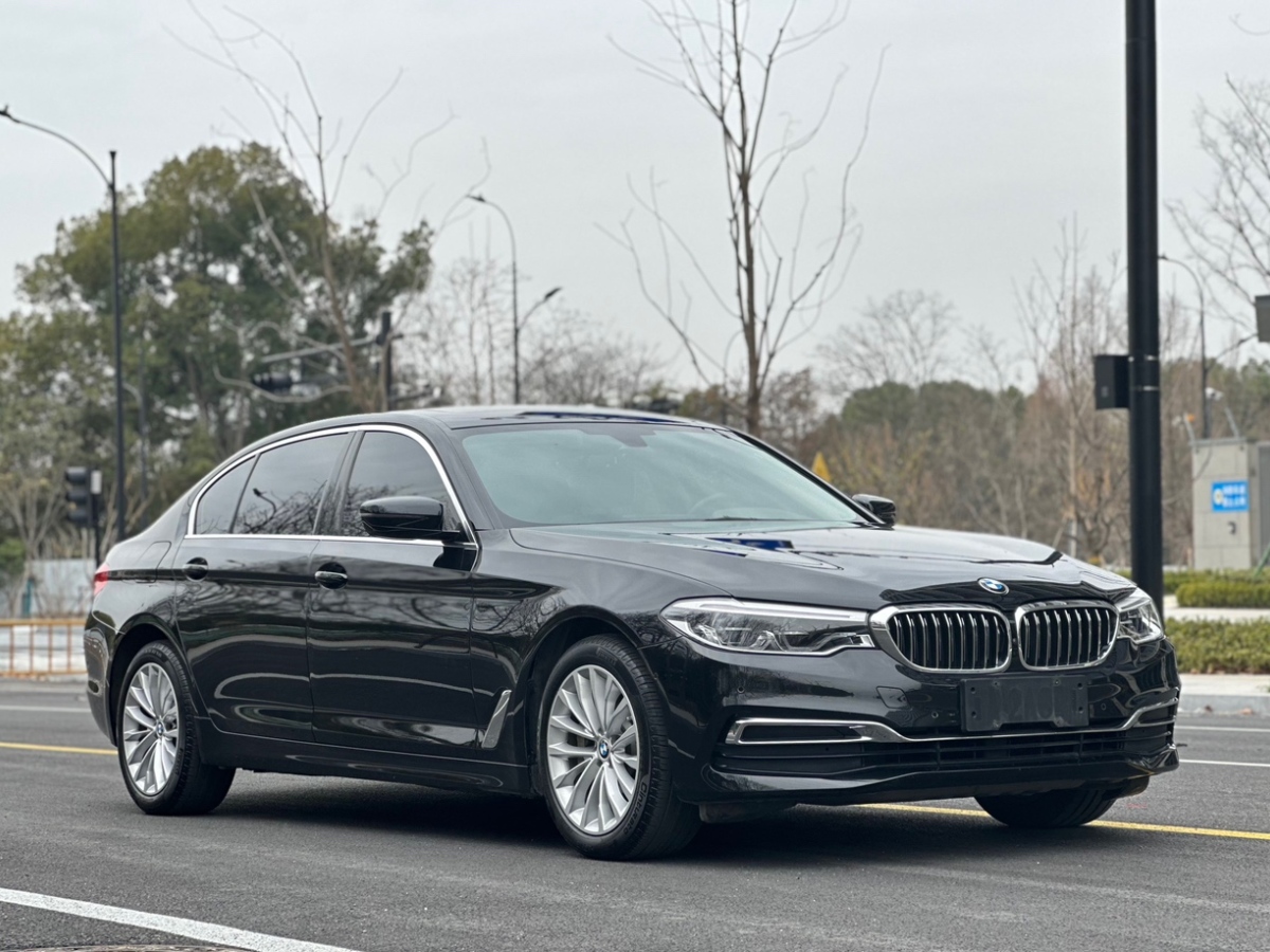 宝马5系 530Li 2020款 2.0T 自动 汽油 领先型豪华套装 价格0万 
