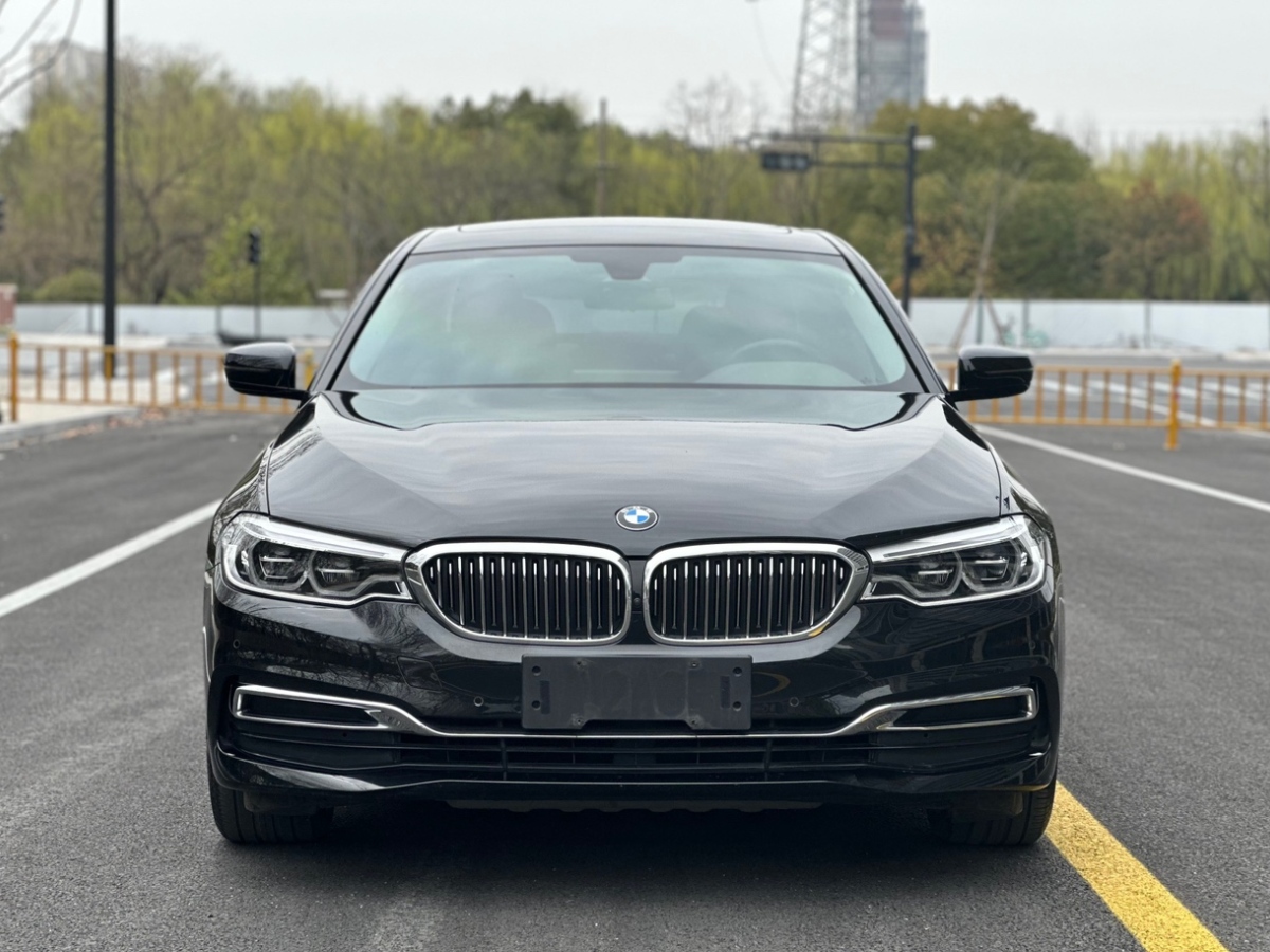 宝马5系 530Li 2020款 2.0T 自动 汽油 领先型豪华套装 价格0万 