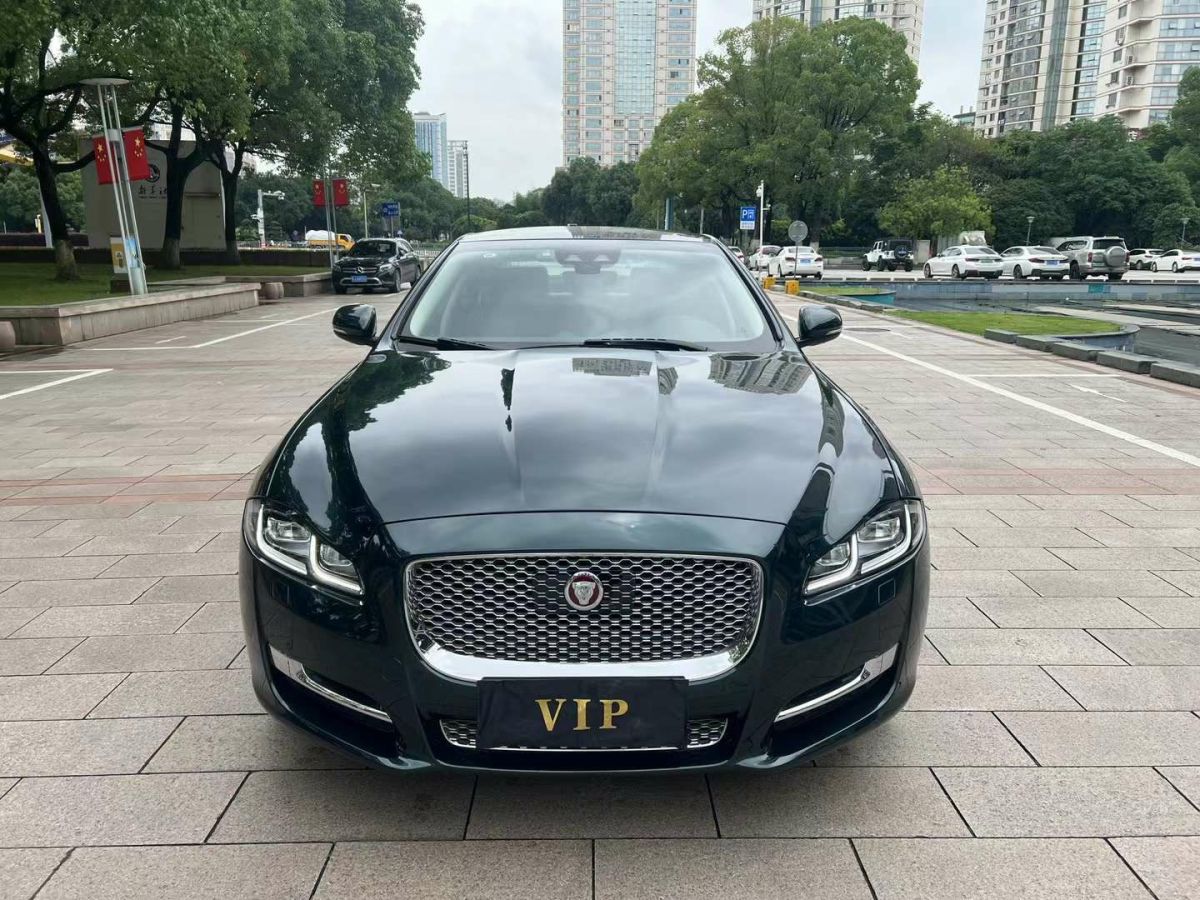 捷豹XJ L [进口] 2018款 3.0T 自动 汽油 全景商务版价格0万