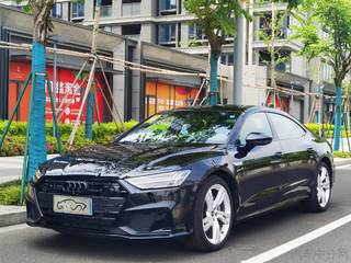 奥迪A7掀背 45TFSI 2.0T 自动 臻选型 