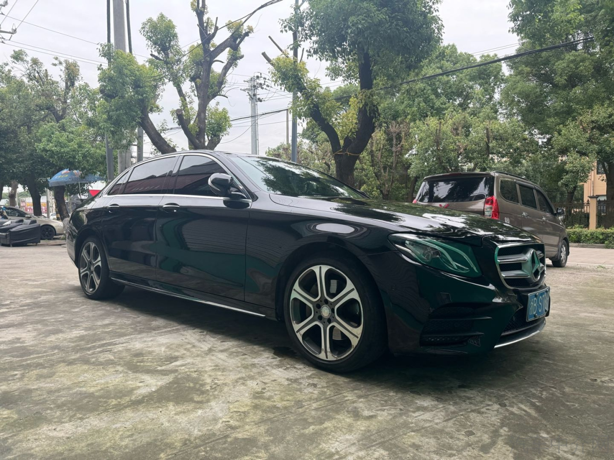奔驰E级 E300L 2016款 2.0T 自动 汽油 运动时尚型 价格0万 
