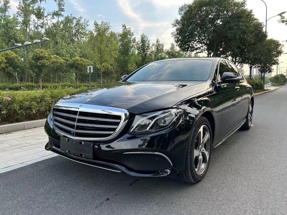 奔驰E级 E300L 2019款 2.0T 自动 汽油 时尚型 价格0万