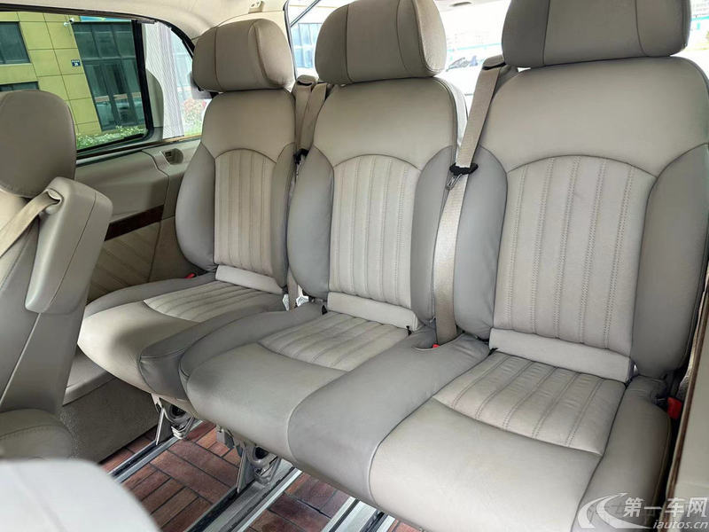 奔驰唯雅诺 2013款 3.0L 自动 后驱 领航版 (国Ⅳ) 