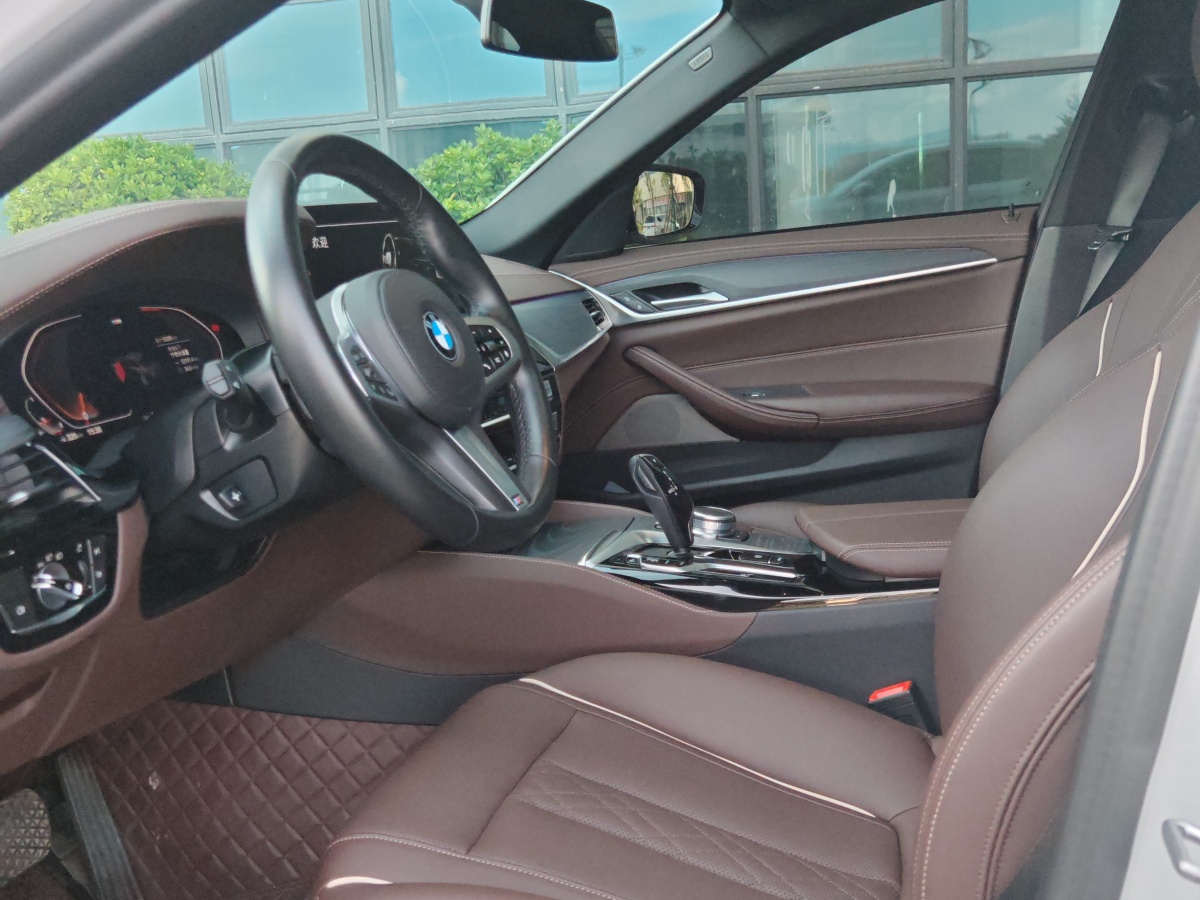 宝马5系 530Li 2021款 2.0T 自动 汽油 领先型M运动套装 价格0万 