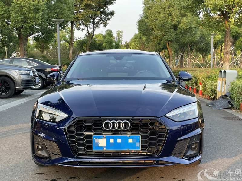 奥迪A5掀背 40TFSI [进口] 2022款 2.0T 自动 汽油 豪华动感型 