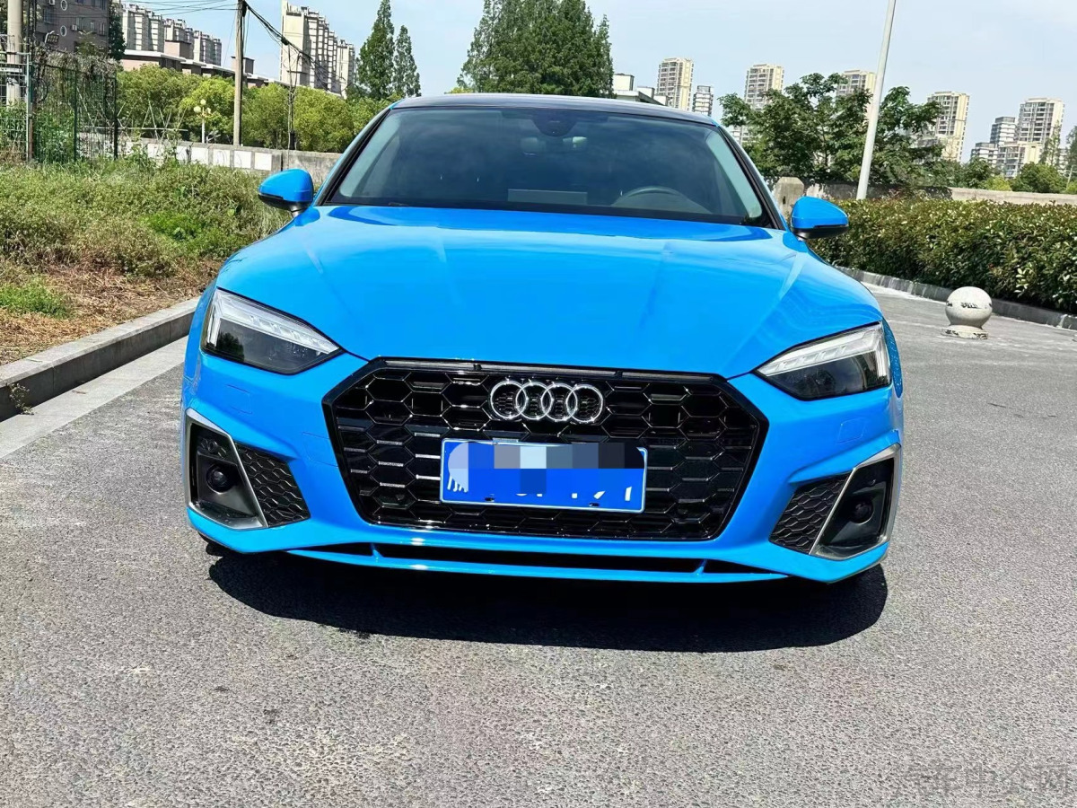 奥迪A5掀背 40TFSI [进口] 2022款 2.0T 自动 汽油 时尚动感型价格0万 