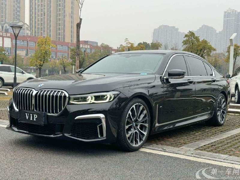 宝马7系 740Li [进口] 2022款 3.0T 自动 汽油 尊享型M运动套装 