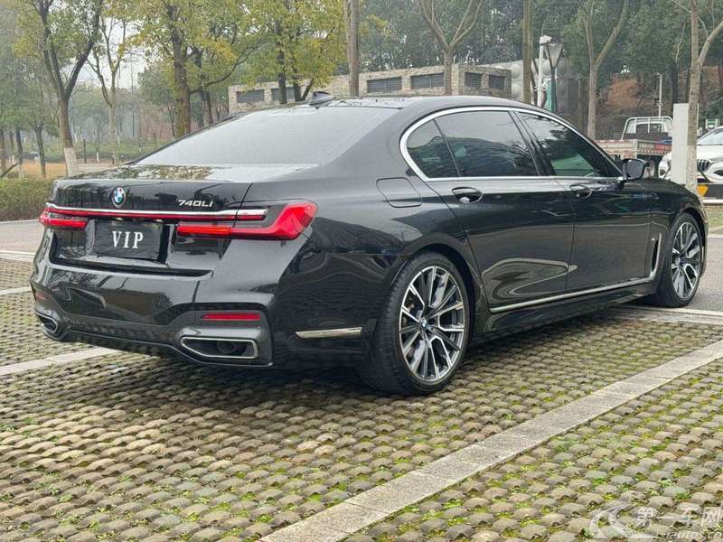 宝马7系 740Li [进口] 2022款 3.0T 自动 汽油 尊享型M运动套装 