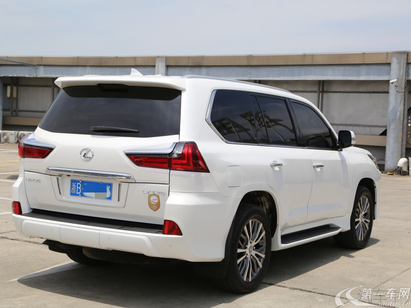 雷克萨斯LX 570 [进口] 2018款 5.7L 自动 四驱 铂金版中东版平行进口 (欧Ⅴ) 