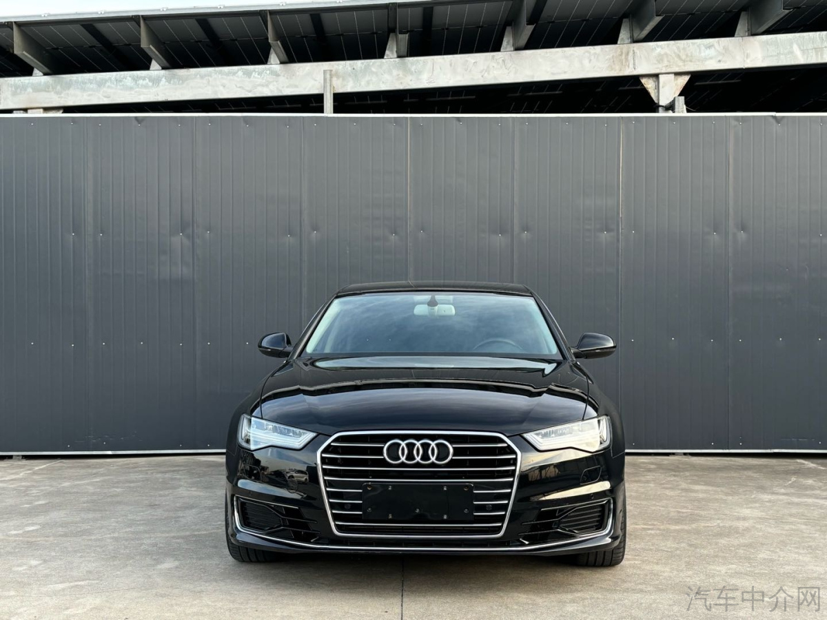 奥迪A6L TFSI 2018款 1.8T 自动 典藏版 价格0万 
