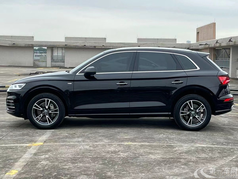 奥迪Q5L 45TFSI 2020款 2.0T 自动 尊享运动型 (国Ⅵ) 