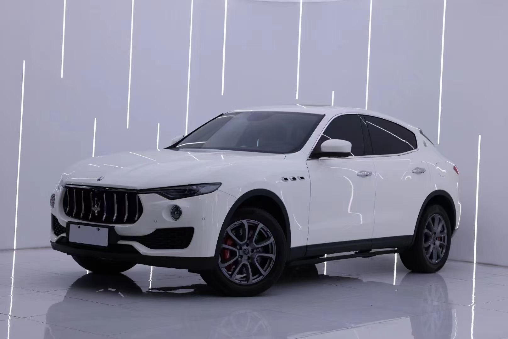 玛莎拉蒂Levante [进口] 2020款 3.0T 自动 豪华版 价格0万