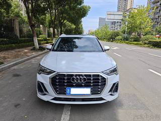 奥迪Q3 35TFSI 1.4T 自动 进享人生版 