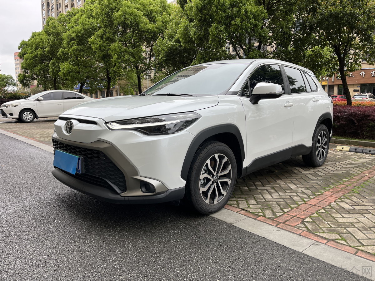 丰田锋兰达 2023款 2.0L 自动 豪华版 价格0万 