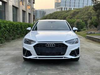 奥迪A4L 40TFSI 2.0T 自动 豪华致雅型 