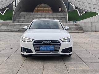 奥迪A4L 40TFSI 2.0T 自动 时尚型 