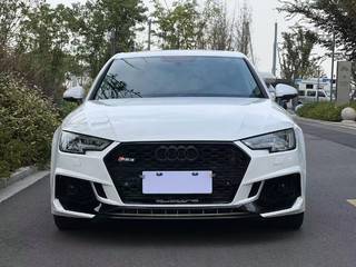 奥迪A4L 40TFSI 2.0T 自动 时尚型 