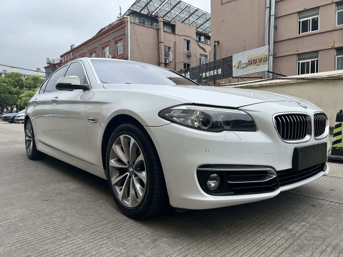 宝马5系 525Li 2017款 2.0T 自动 汽油 豪华设计套装 价格0万 
