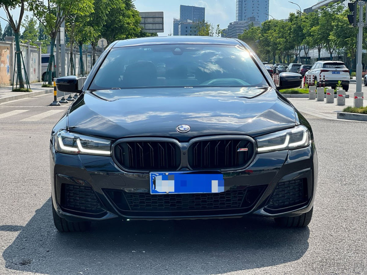 宝马5系 530Li 2021款 2.0T 自动 汽油 改款领先型M运动套装 价格0万 