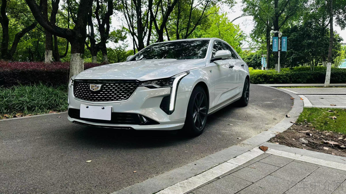 凯迪拉克CT4 2022款 2.0T 自动 28T尊贵型 价格0万