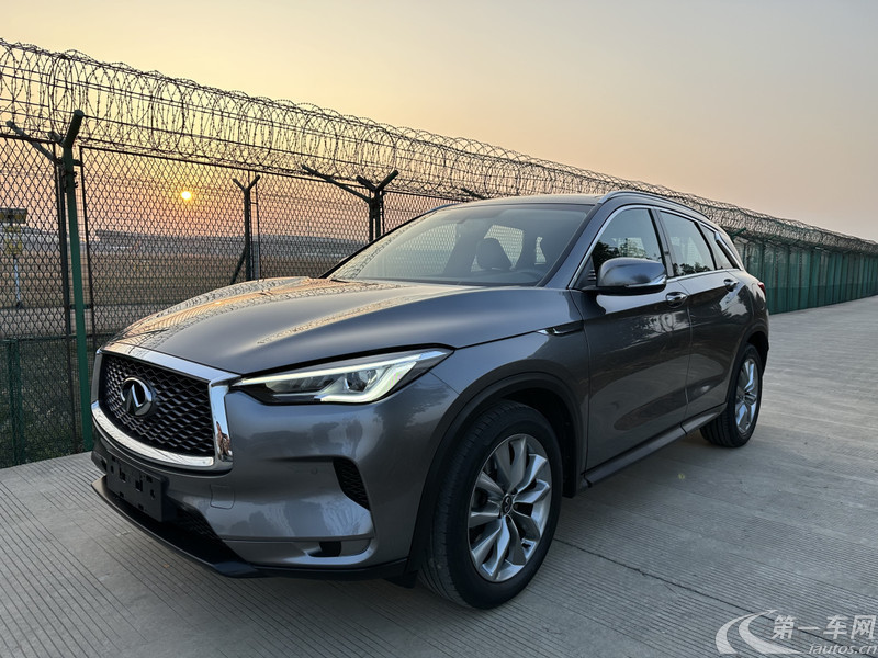 英菲尼迪QX50 2022款 2.0T 自动 时尚版 (国Ⅵ) 