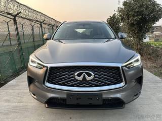 英菲尼迪QX50 2.0T 自动 时尚版 