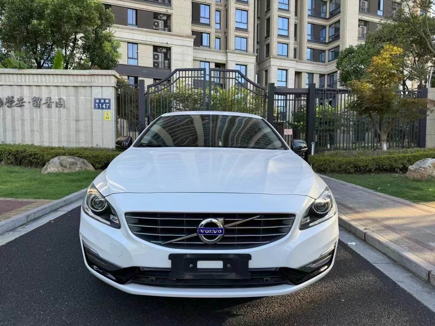 沃尔沃S60 T5 2020款 2.0T 自动 智雅运动版 价格0万 