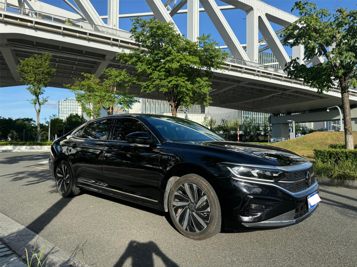 大众帕萨特 2022款 2.0T 自动 汽油 330TSI星空尊贵版 价格0万 