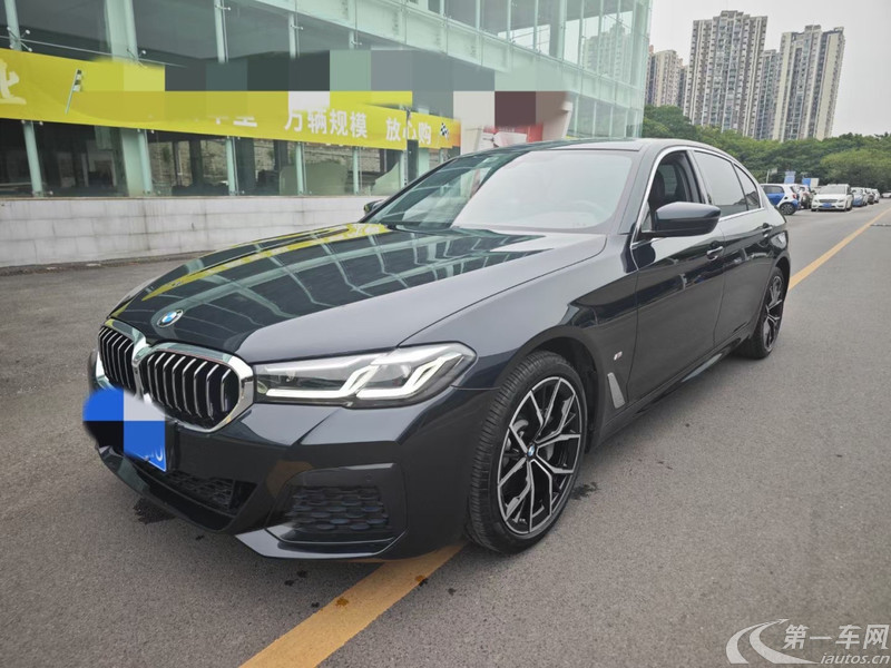 宝马5系 530Li 2022款 2.0T 自动 汽油 改款尊享型豪华套装 (国Ⅵ) 