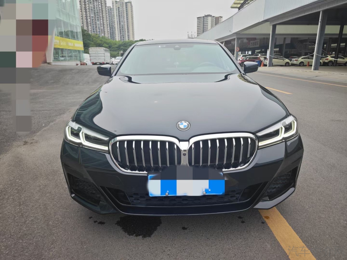 宝马5系 530Li 2022款 2.0T 自动 汽油 改款尊享型豪华套装 价格0万