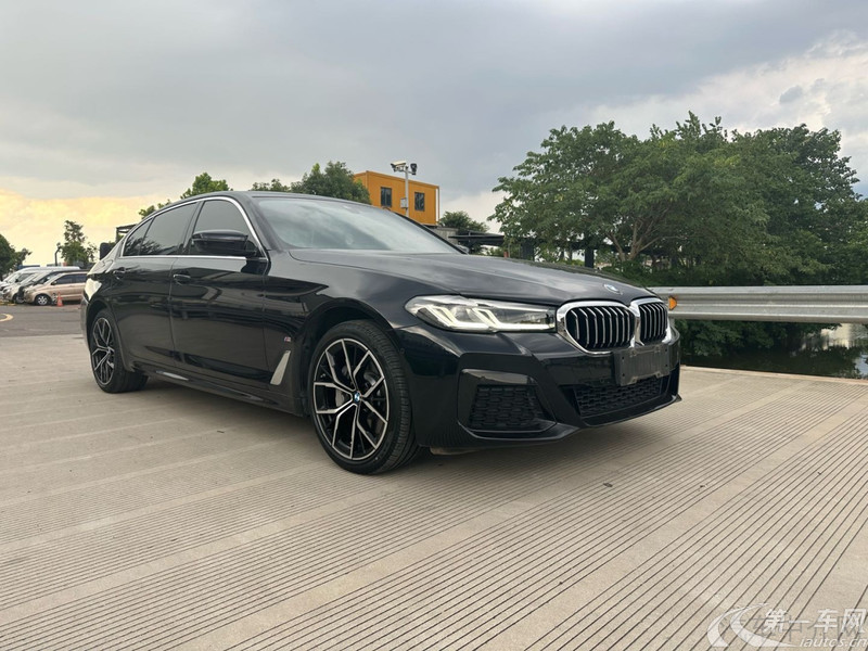 宝马5系 530Li 2022款 2.0T 自动 汽油 尊享型M运动套装 (国Ⅵ) 