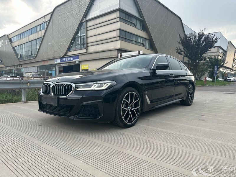 宝马5系 530Li 2022款 2.0T 自动 汽油 尊享型M运动套装 (国Ⅵ) 