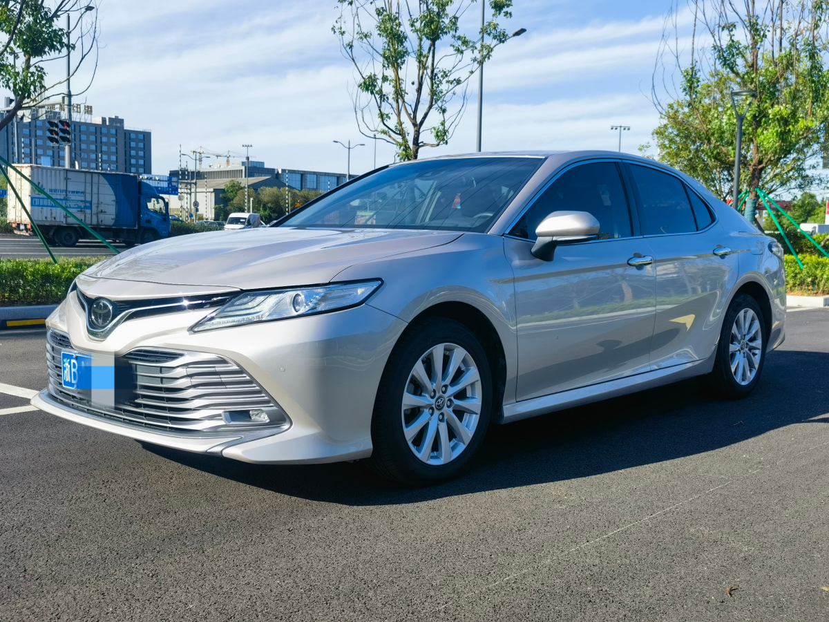 丰田凯美瑞 2019款 2.0L 自动 豪华版 价格0万